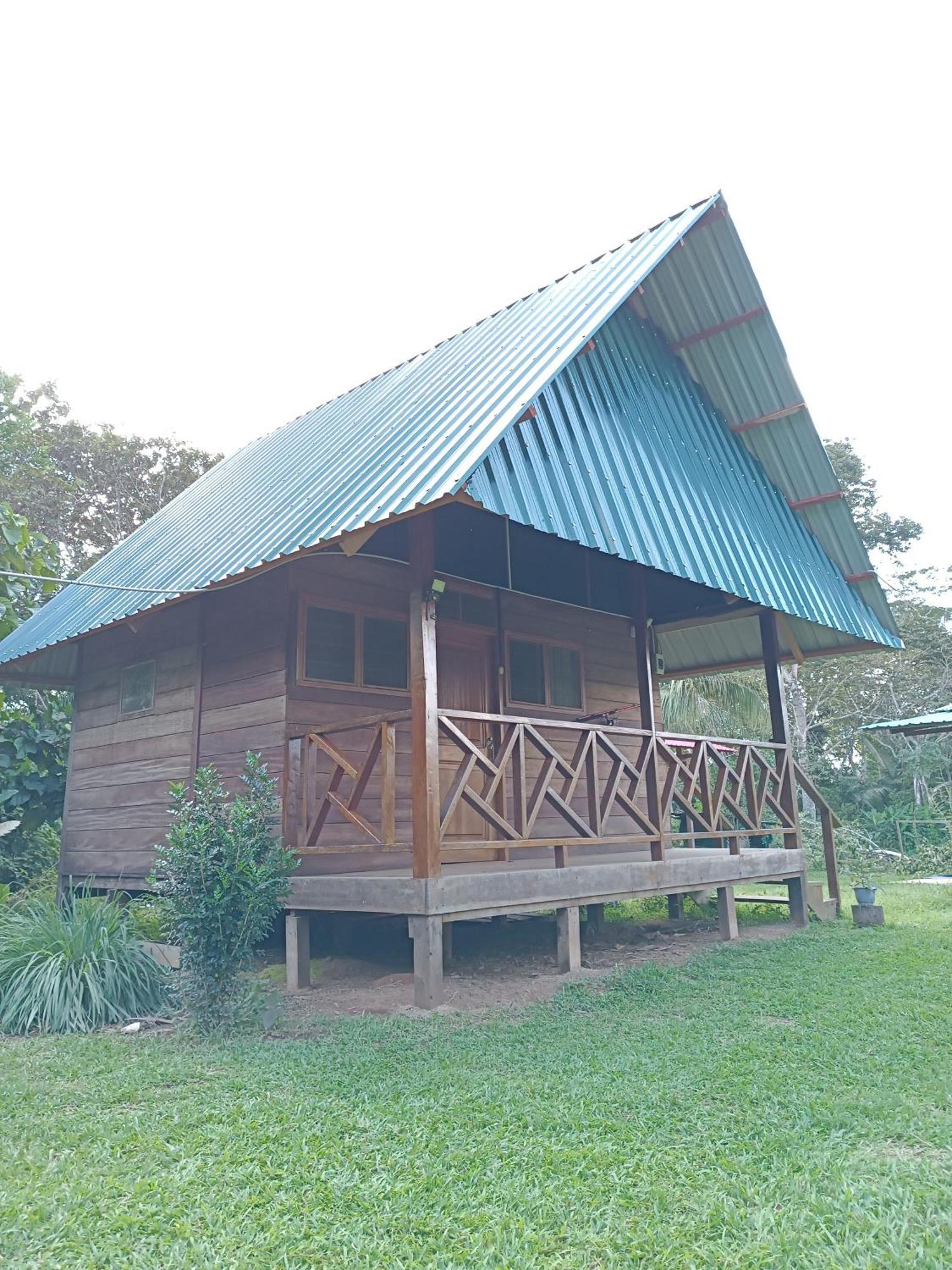 Quirquincho House Lodge Пуерто Малдонадо Екстериор снимка